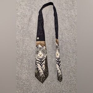 Marc Dennis‎ Tie White Siberian Tiger Endangered Species Silk
Vintage USA 90s